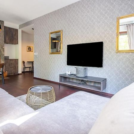 Inpoint 2-Bedrooms Apartment With Private Garden And Free Parking Красков Екстериор снимка