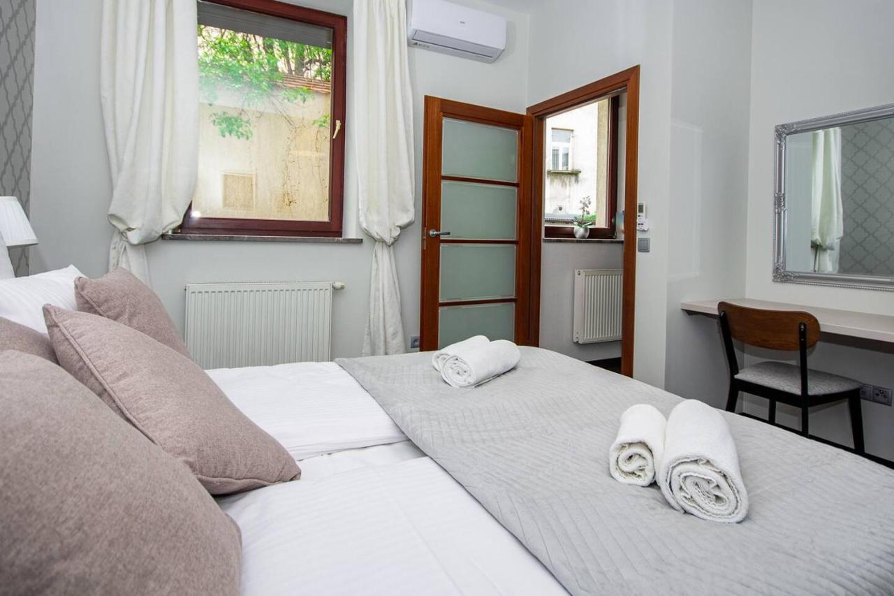 Inpoint 2-Bedrooms Apartment With Private Garden And Free Parking Красков Екстериор снимка