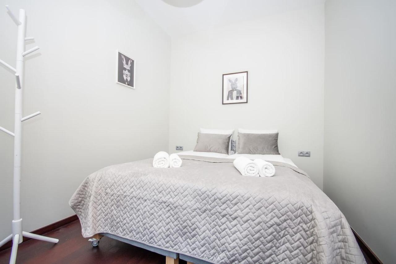 Inpoint 2-Bedrooms Apartment With Private Garden And Free Parking Красков Екстериор снимка